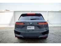BMW iX xDrive50 Sport  ดีเชล ปี 2023 สีน้ำเงิน รูปที่ 4